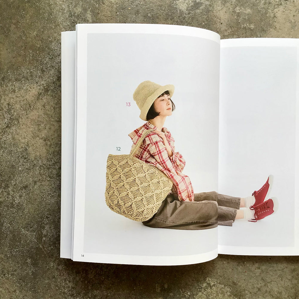 32 items of everyday bags and hats made from Eco Andaria エコアンダリヤで編む毎日のバッグと帽子 32 items