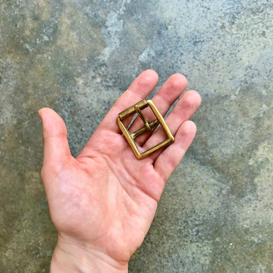 Merchant & Mills Brass Roller Buckle
