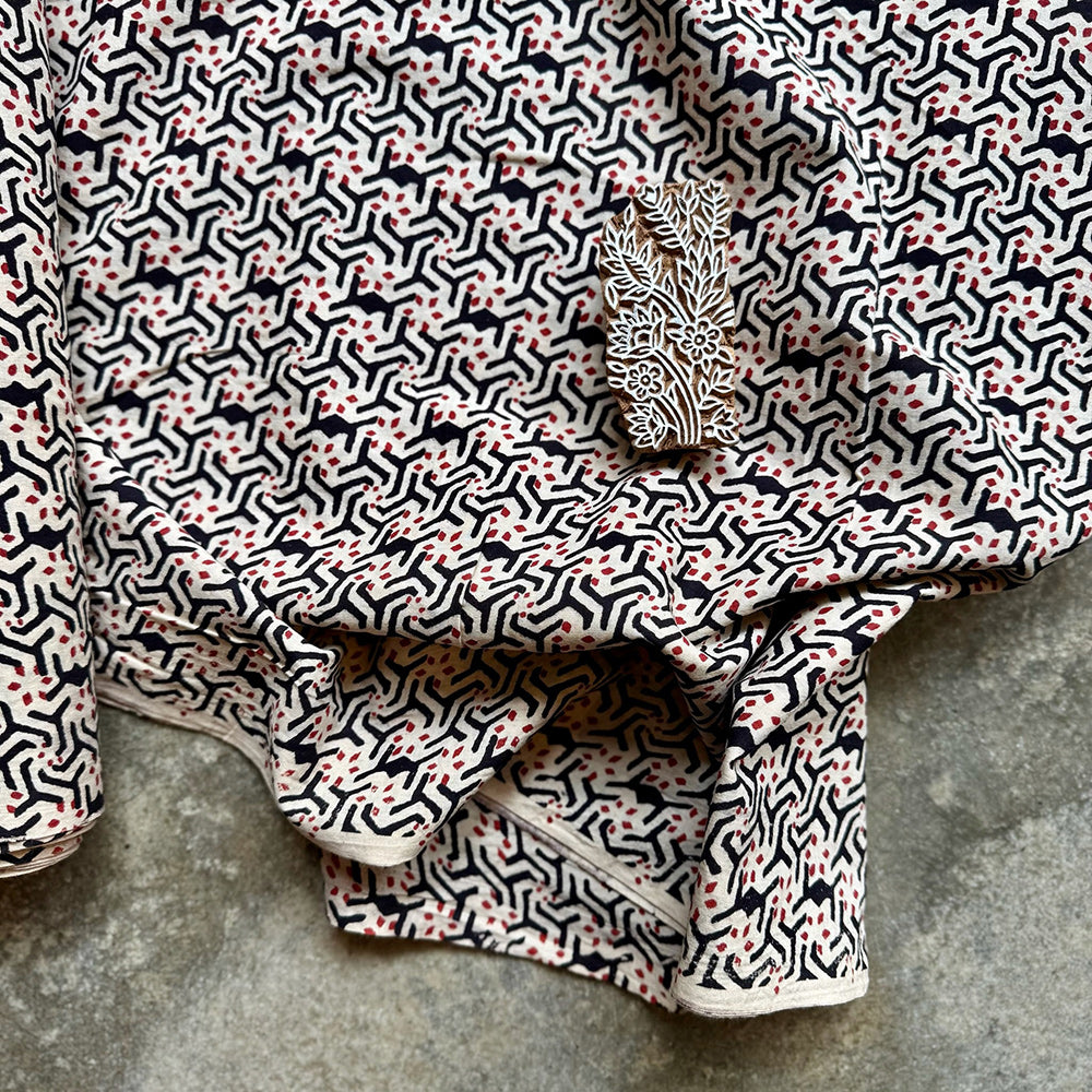 Indian Fabric Indienne 41130