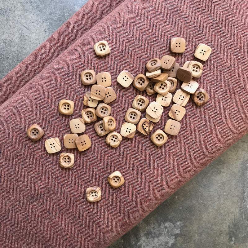 Wooden Buttons 004 wholesale (50pcs)