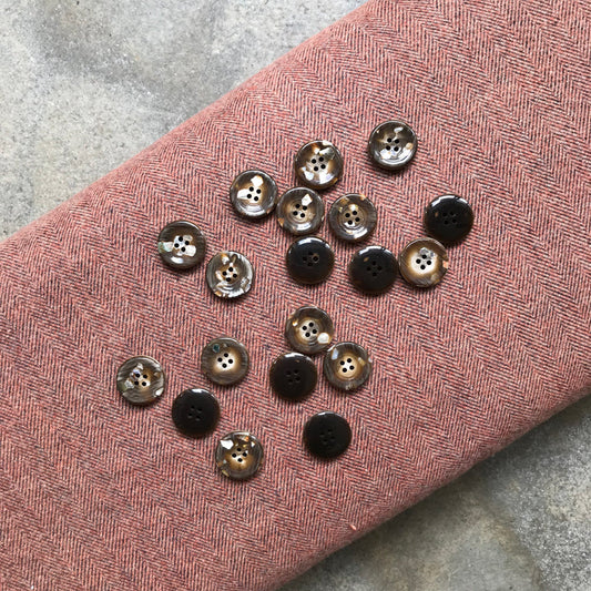 Recycled Mother of Pearl Buttons