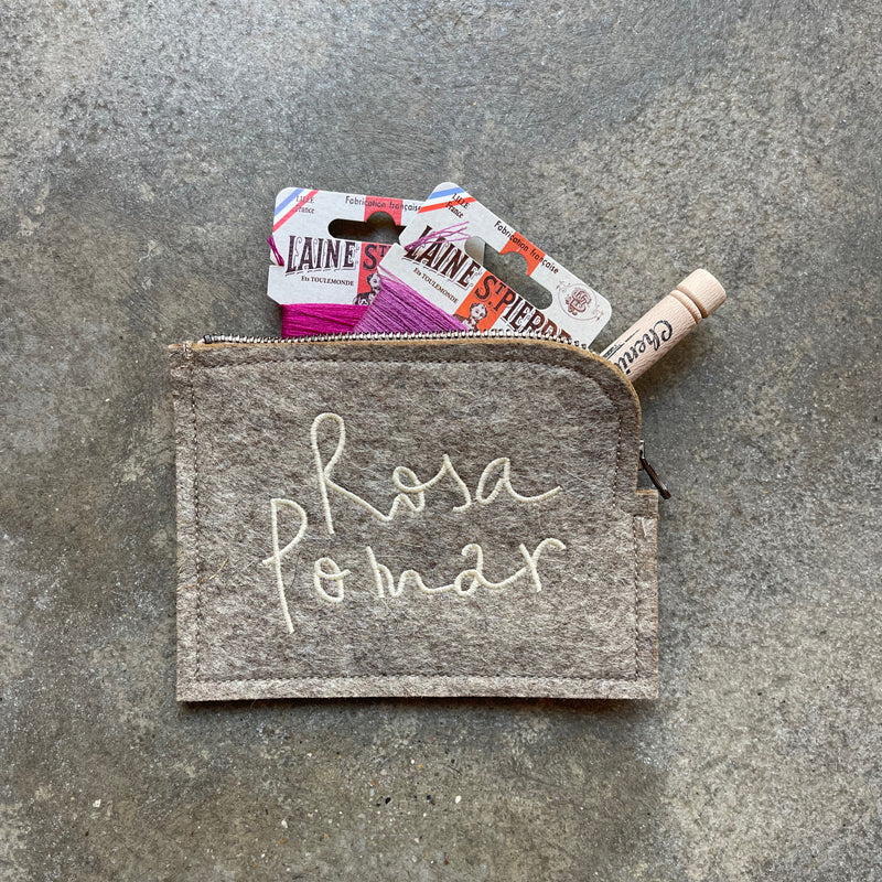 Knitting accessories purse