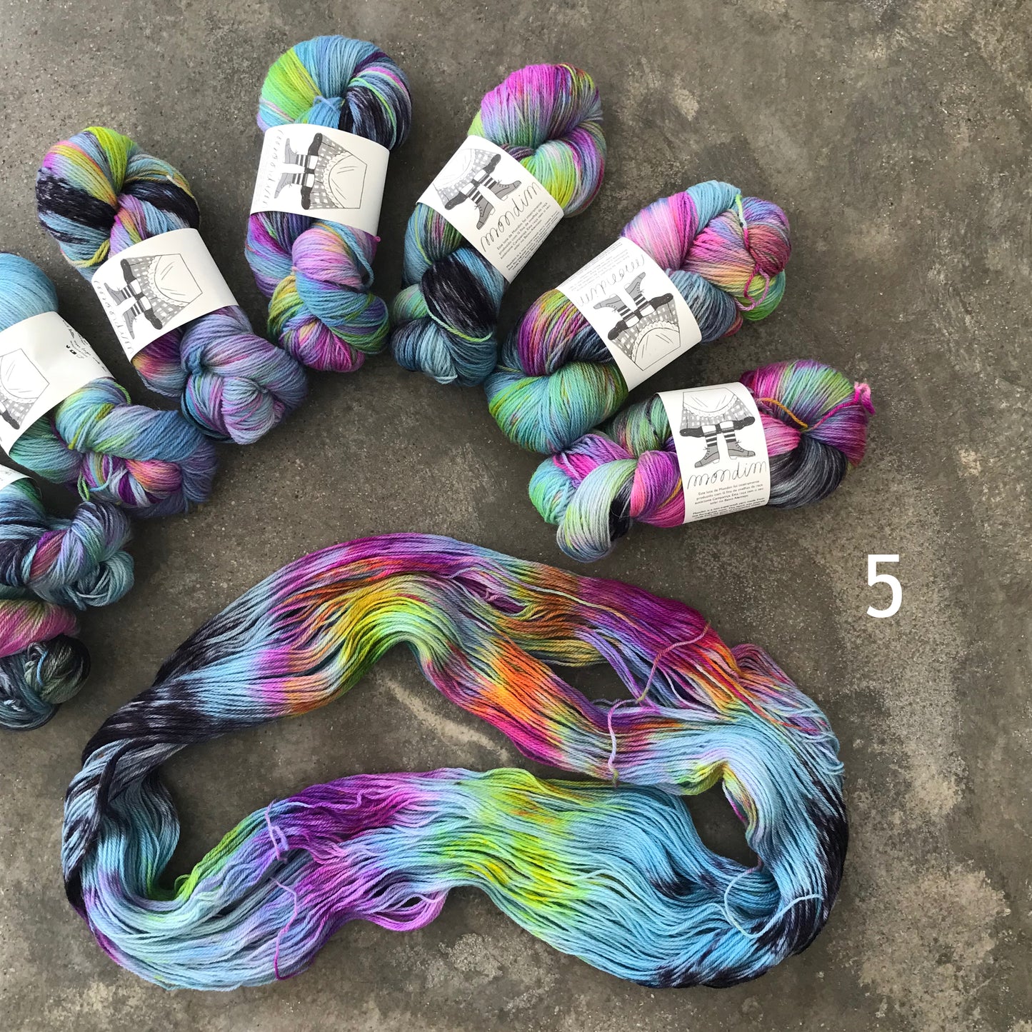 Mondim dyed by Dyevergent yarns