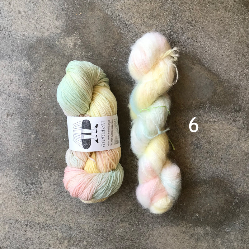 Mondim tingido por Dyevergent Yarn