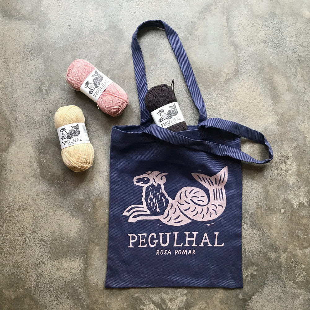 Pegulhal tote bag