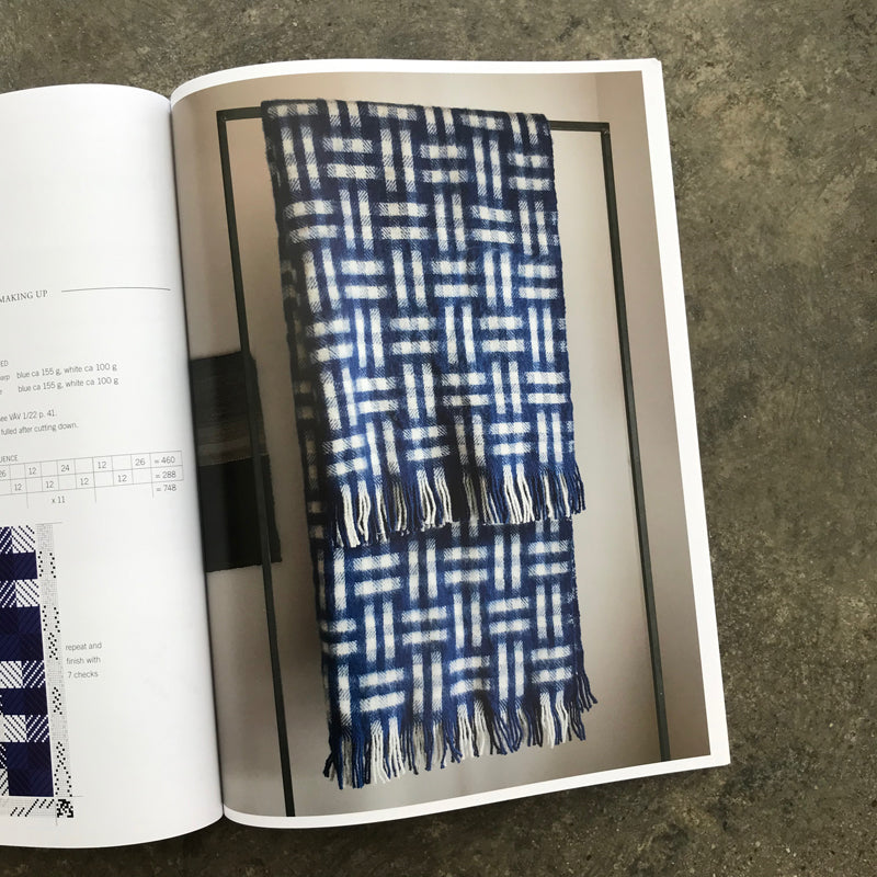 VÄV : Scandinavian Weaving Magazine issue 3