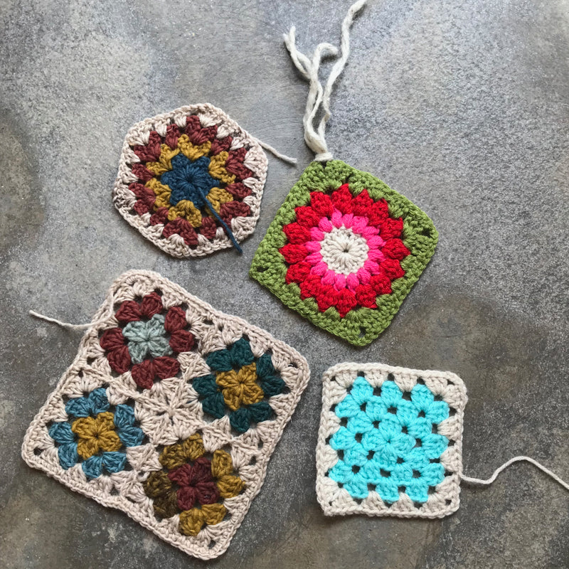 Quadrados, rosetas e hexágonos em crochet com Vera João Espinha