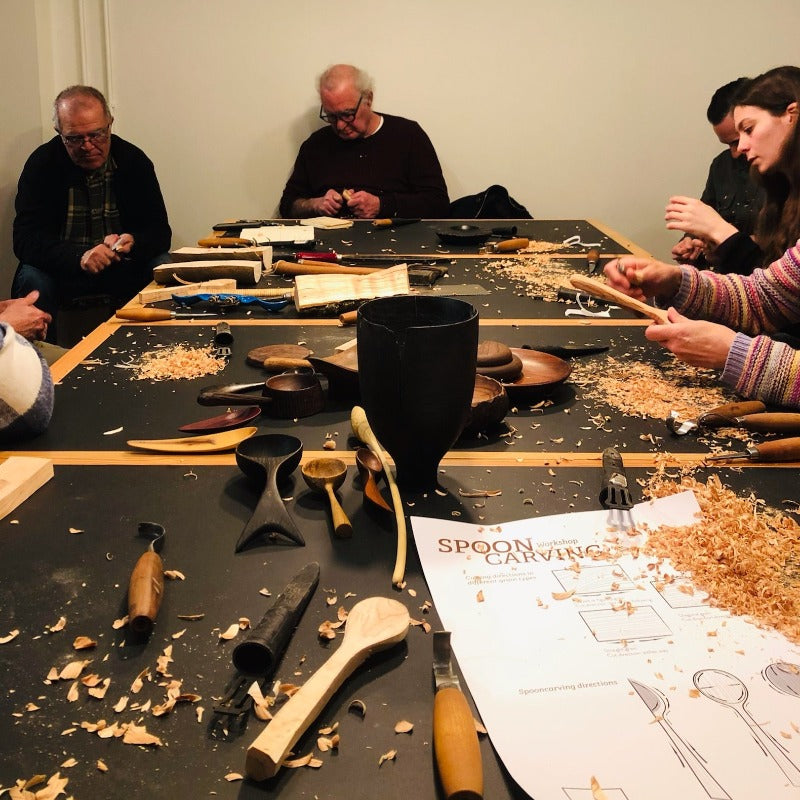 Workshop de colheres em madeira