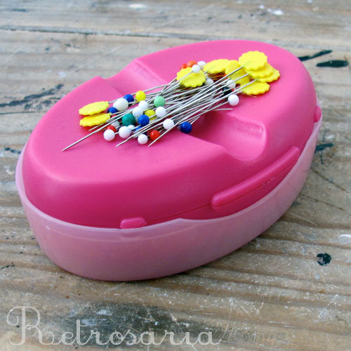 Clover Magnet pin caddy