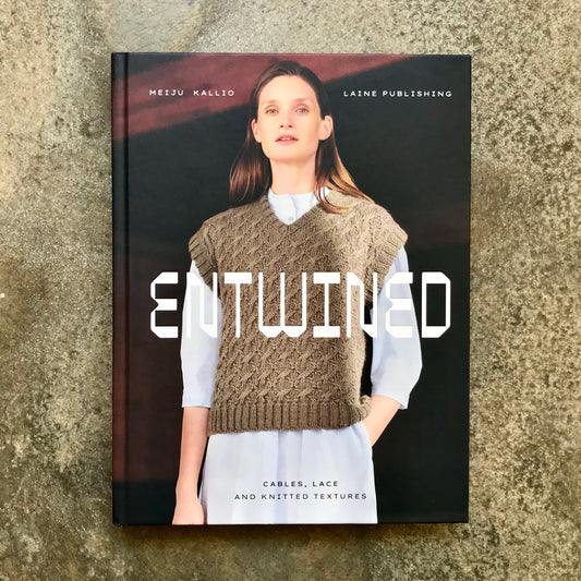 Entwined: Cables, Lace and Knitted Textures