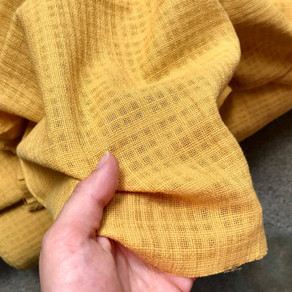 Gardiki B fabric detail