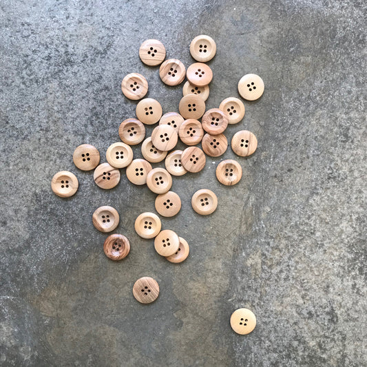 Botões de madeira 003