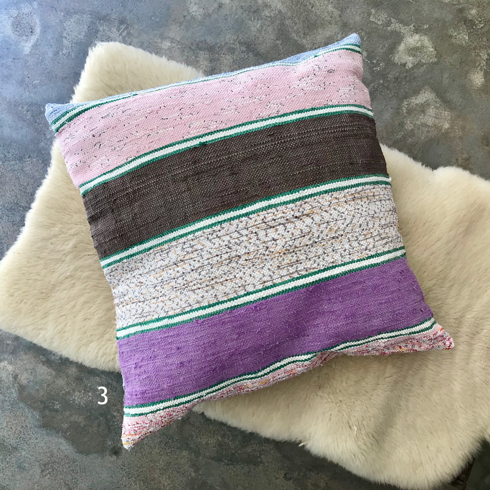 Almofada | Handwoven rag pillow