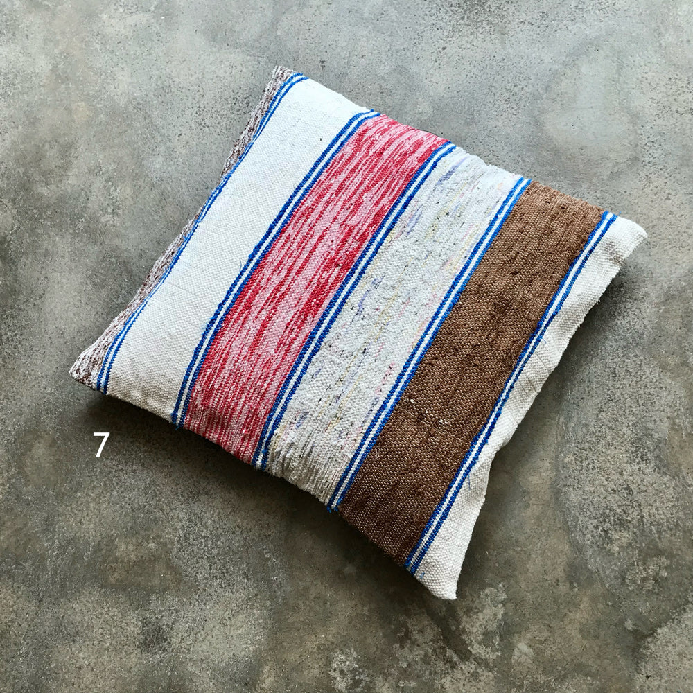 Handwoven rag pillow cover