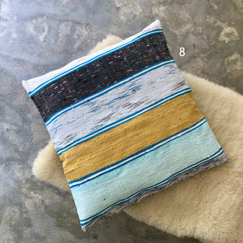 Handwoven rag pillow cover