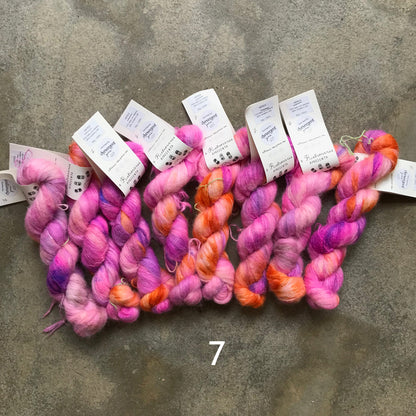 A Retrosaria Apresenta Nefele