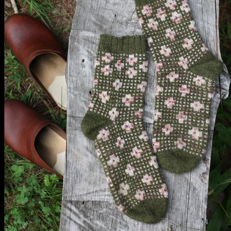 Pressed Flowers Socks Kit