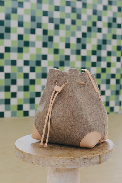 Small bucket bag