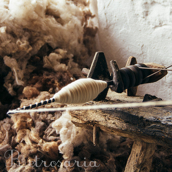 Alfeire - lã fiada à mão