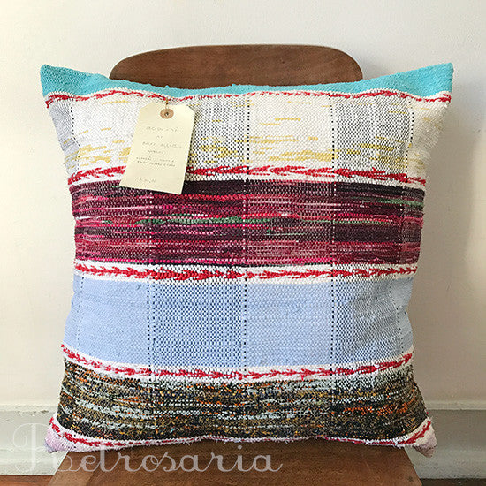 Almofada | Handwoven rag pillow