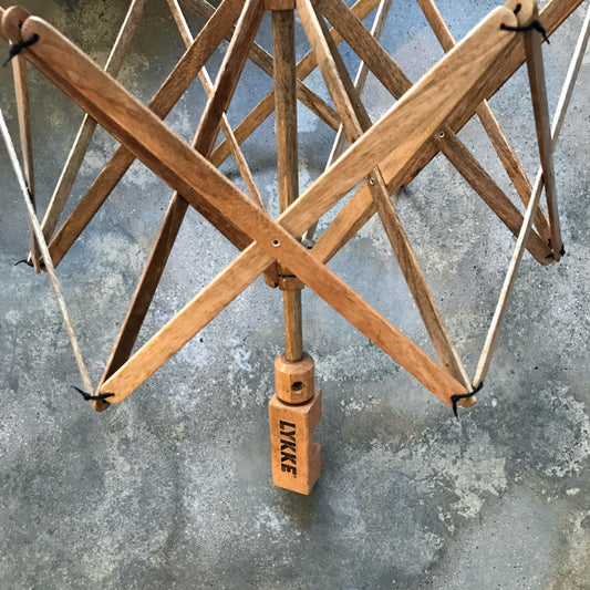 Dobadoura de madeira Lykke Umbrella Swift