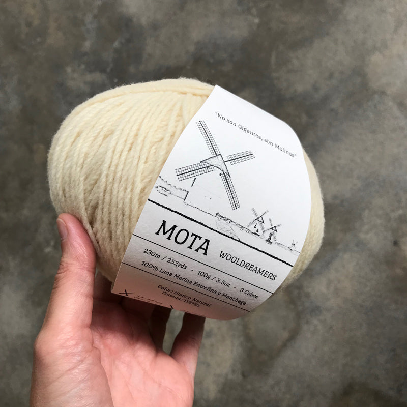 Worsted weight yarn